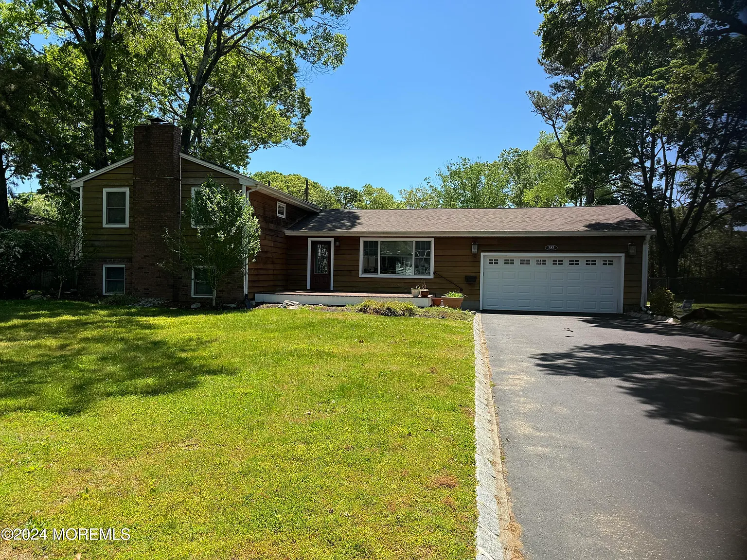 4 bed, 2.5 bath, 2184 sqft, $2,900 — Photo 1