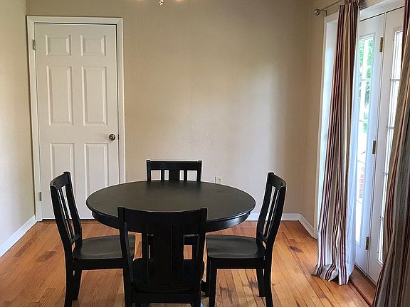 2nd image of 396 McArthur Cir