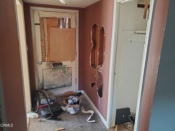 4th image of 238 Redwood Ave