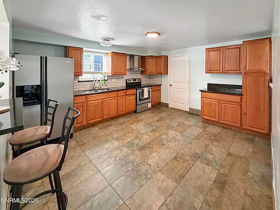 2nd image of 1500 Breaker Way