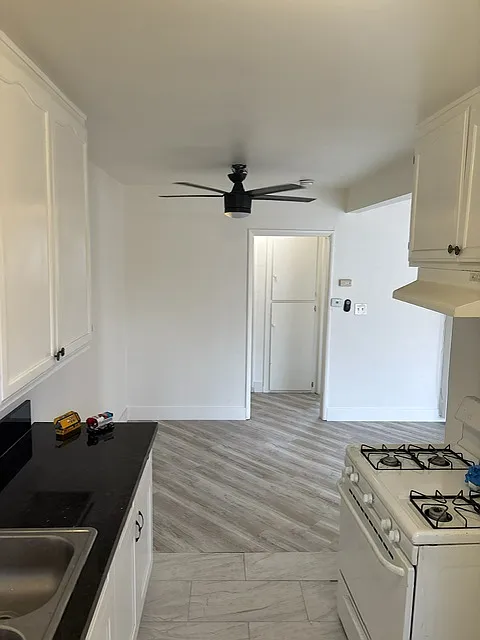 734 N Inglewood Ave - 4 — Photo 4