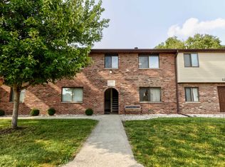 1306 Christopher Cir #6, Urbana, IL 61801