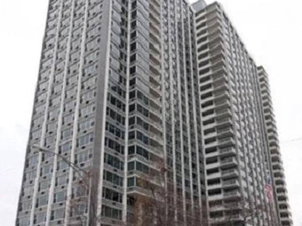4250 N Marine Dr, Chicago, IL