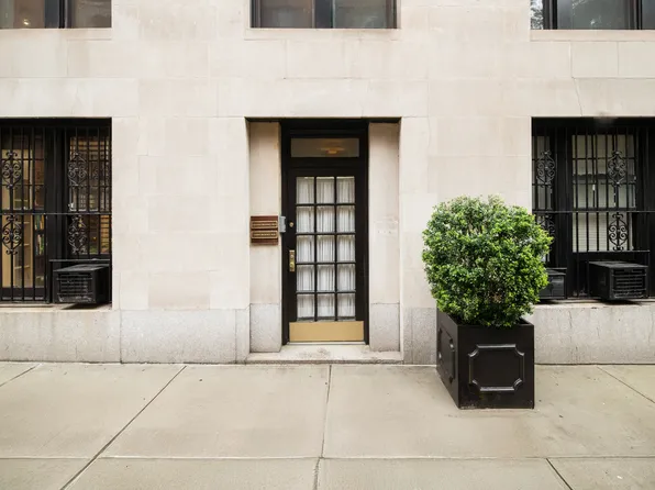 116 East 63rd Street image 2 of 5