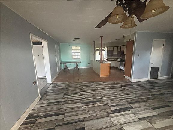 3rd image of 1113 Catherine St