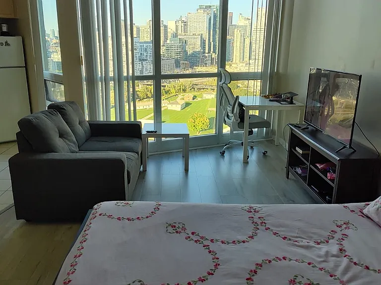 231 Fort York Blvd #2310 — Photo 4