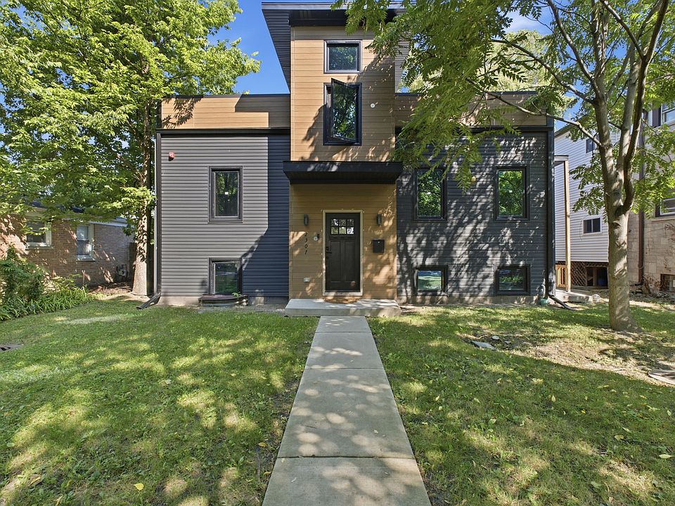 1st image of 2307 Lake St