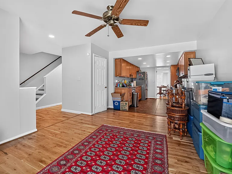 5607 Vantage Point Rd — Photo 18