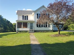 3343 Iroquois Rd, Caledonia, NY 14423
