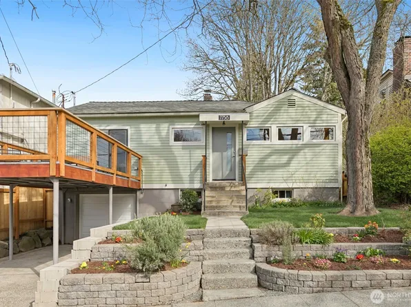 7758 Highland Park Way SW, Seattle, WA 98106