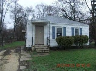 7609 Rogers St, Machesney Park, IL 61115