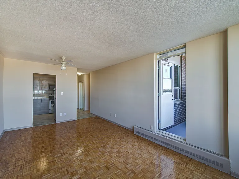 2600 Don Mills Rd — Photo 35