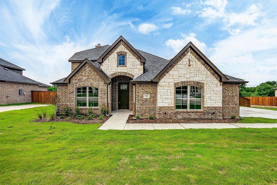 5602 Stone Ln, Midlothian, TX 76065 | Zillow