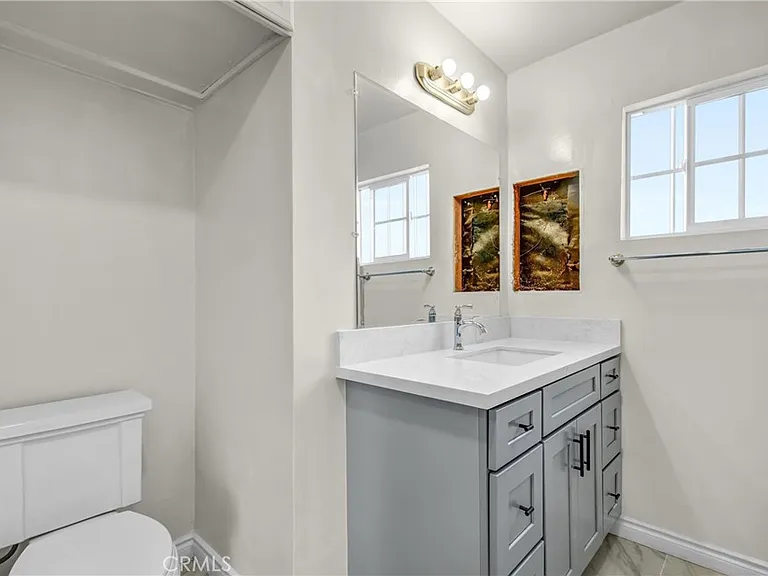 712 W Longden Ave — Photo 19
