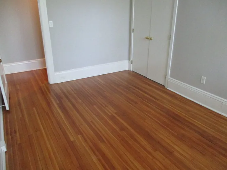 515 W Hutchinson Ave — Photo 10