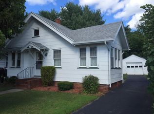 8 Old Beahan Rd, Rochester, NY 14624