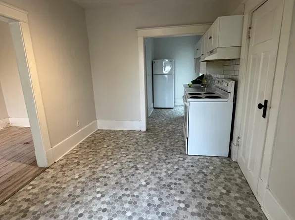 595 King St, Welland, ON