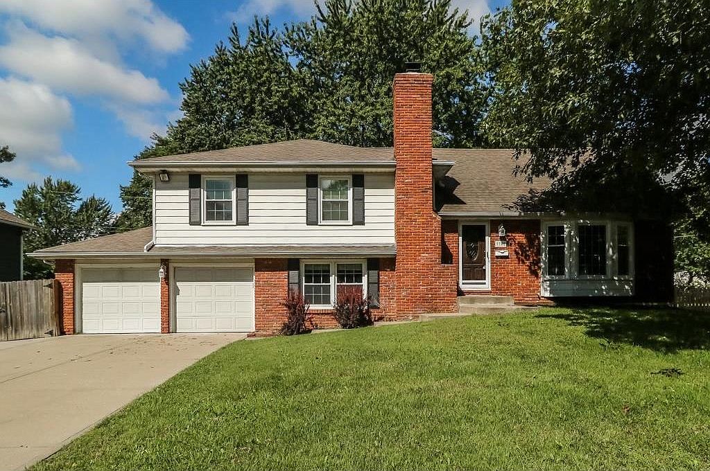 9708 Walmer St, Overland Park, KS 66212 Zillow