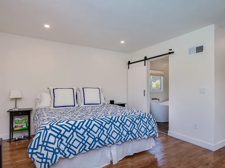 4778 Lucille Dr — Photo 33