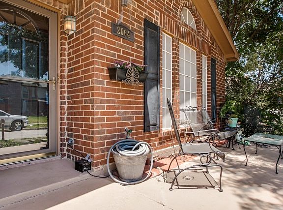 3rd image of 2064 Bronco Ln