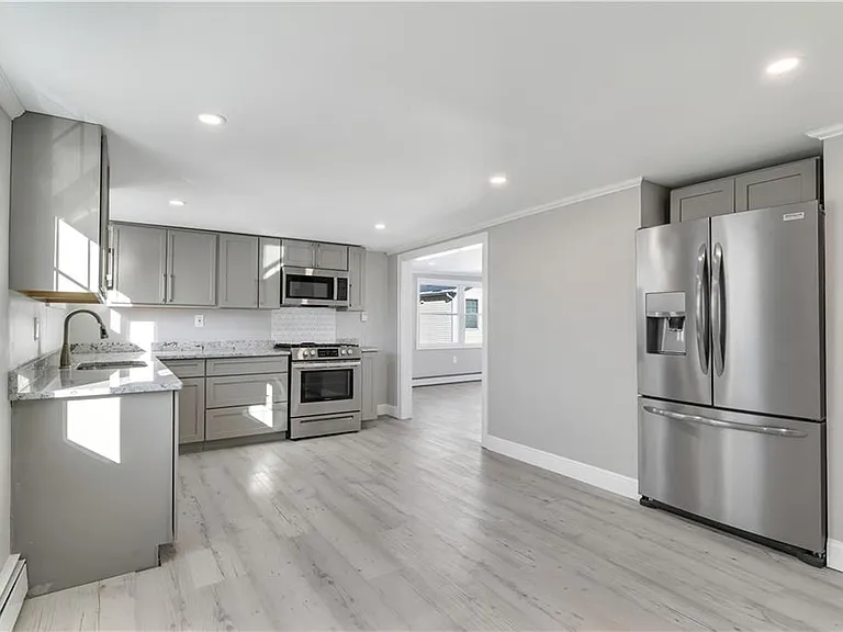 43 Jenkins St #3 — Photo 2