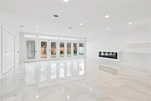 5537 Cherlyn Dr — Photo 12