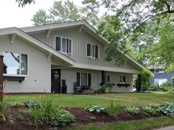 356 Albany St, Fall River, MA 02720