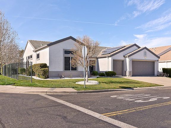 3rd image of 301 Edgewood Drive