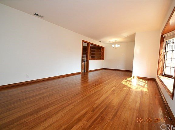 4th image of 22013 Marjorie Ave