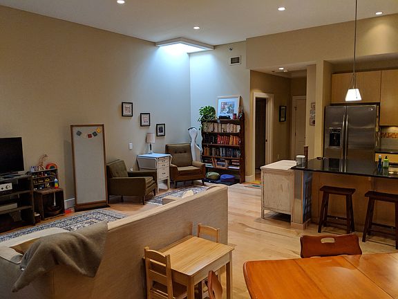 3rd image of 509 Bogart Ct Unit 202