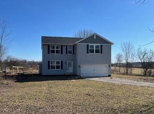 3233 S County Line Rd, Johnstown, OH 43031