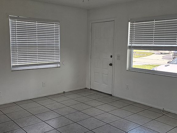 3rd image of 12048 Henley Ave #B