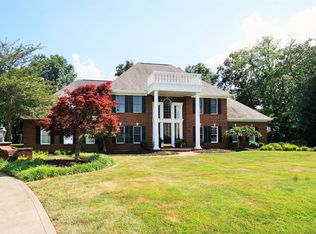 1253 Foxwood Ct, Lawrenceburg, IN 47025