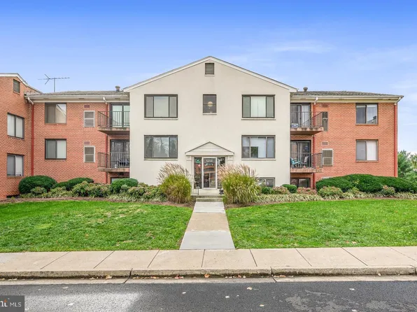125 Clubhouse Dr SW Unit 6, Leesburg, VA 20175