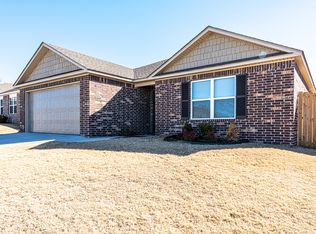 502 W Fitchberg St, Siloam Springs, AR 72761