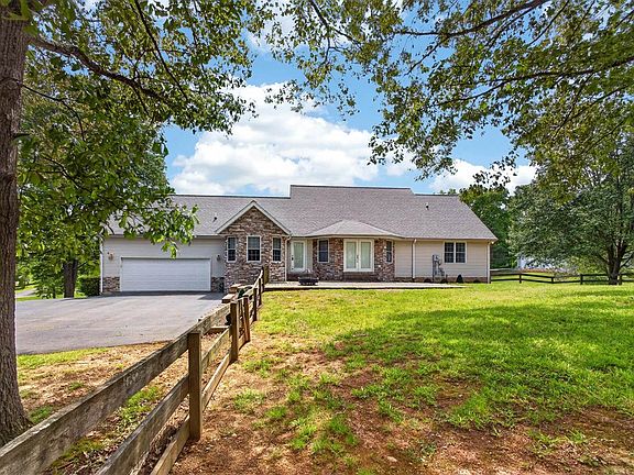 4th image of 170 Katy Beth Ln