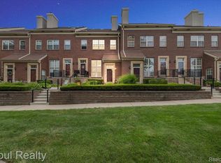2869 Biddle Ave, Wyandotte, MI 48192