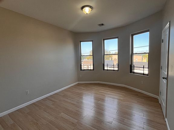 3rd image of 684 Grove St #39E
