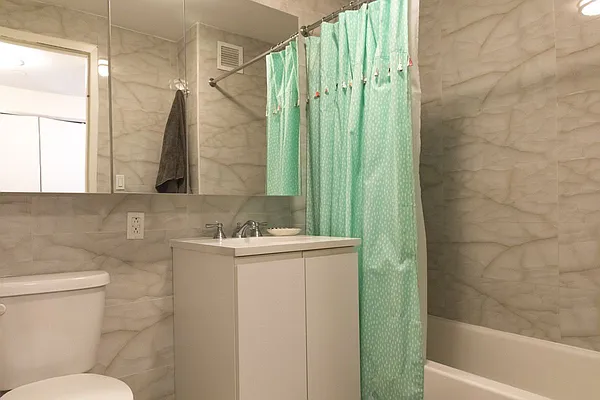 Rented by Kahen Properties | media 44