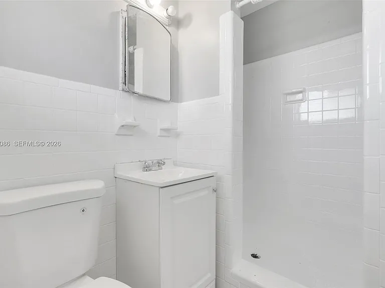 923 N 17th Ave #2 — Photo 9