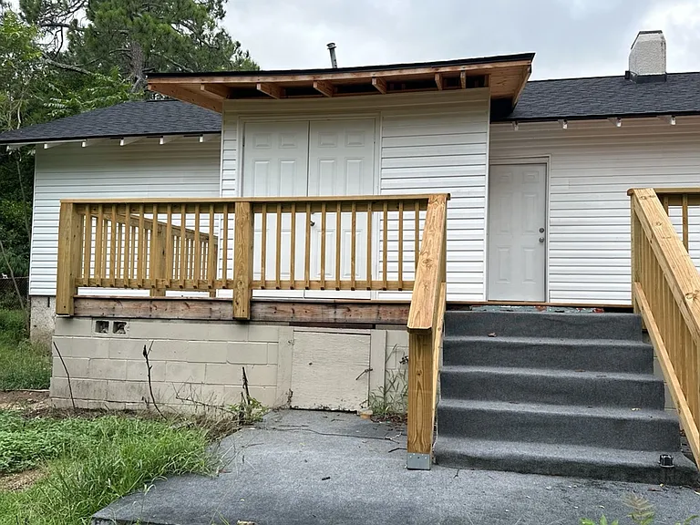1704 Johns Rd — Photo 11