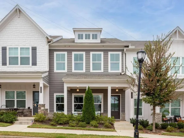 1950 Drew Dr, Atlanta, GA 30318