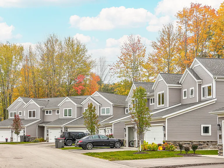 The Knoll - Townhomes of Ada — Photo 21