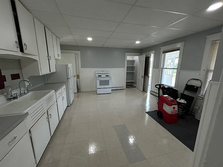 12 Bellevue St #1 — Photo 4