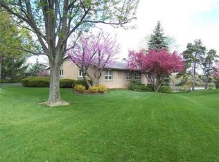 1806 Maumee Dr, Defiance, OH