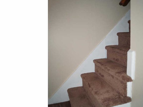 2nd image of 617 E Cypress St