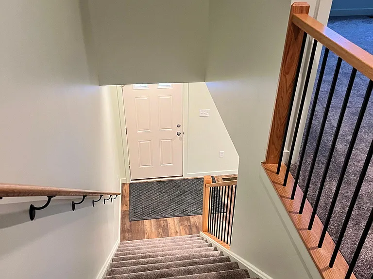44 W Green St — Photo 11