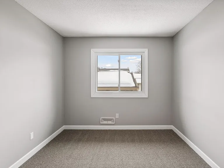 12346 Drake St NW — Photo 22