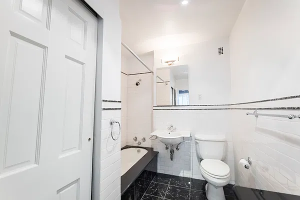 Rented by Samuel Realty Group LLC | media 7