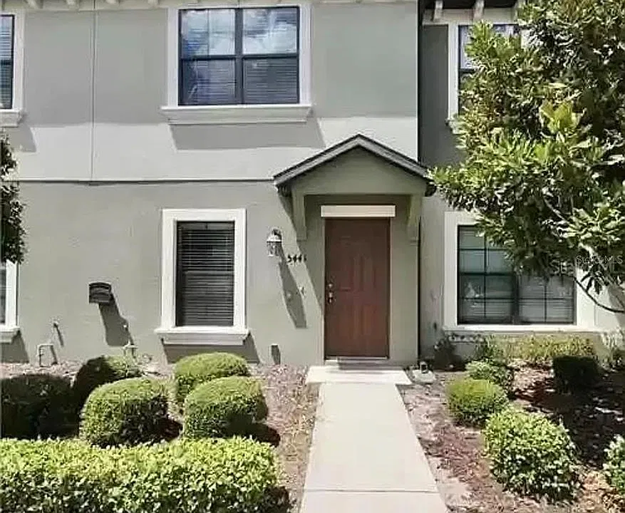5441 Windsor Lake Cir